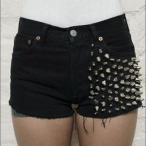 🤘🏼sale🤘🏼Ragged priest studded shorts