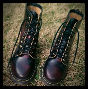 Vintage OxBlood Dr. Marten boots Rare Color!!