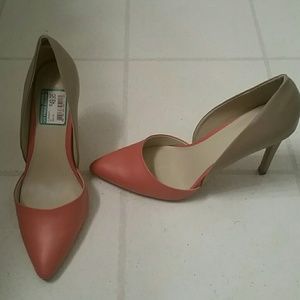 New Mia orange and tan heels size 8.5