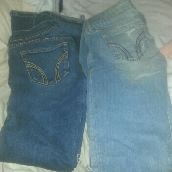 Two pairs hollister jean bundle!