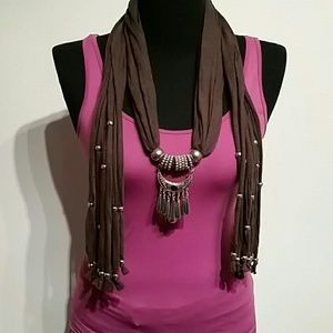 Beaded tassel scarf