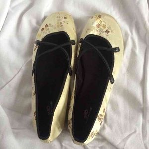 Gold flats size 10