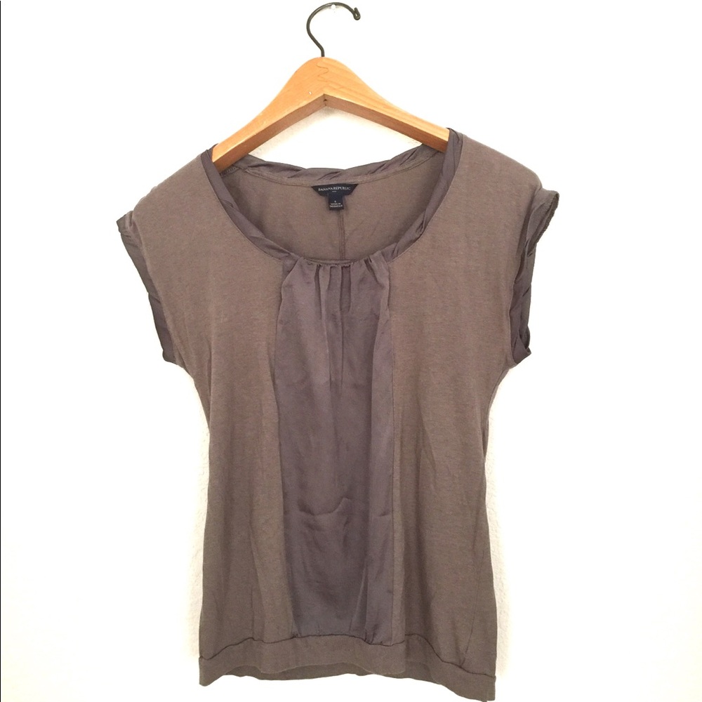 Banana Republic size small brown shirt