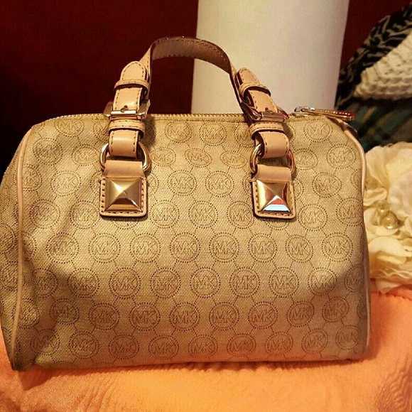 Micheal Kors Grayson