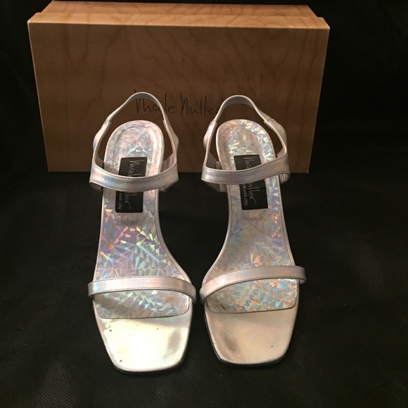 Nicole Miller silver metallic strap heal sz6