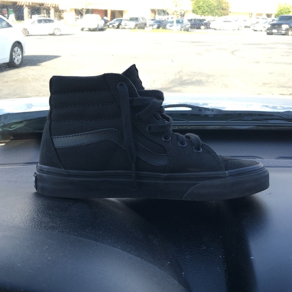 All Black Vans !!