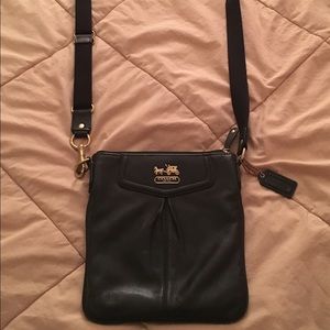 Cross body Coach purse