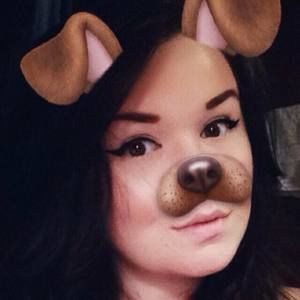 Meet your Posher, Avery