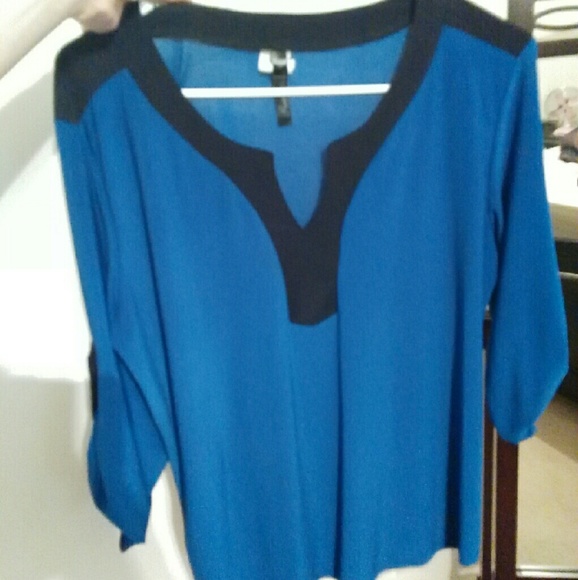 Medium blouse