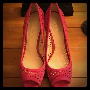 ⚡️🏷✂️Enzo Angiolini peep toe heels