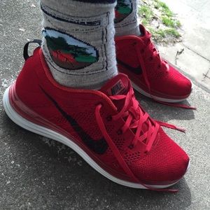 Nike Flyknite Lunarlon (men's 8.5) (Women's 10.5)