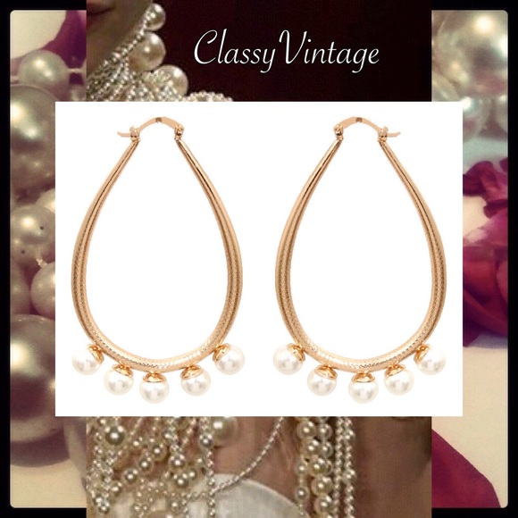Boutique Jewelry - Gold tone tear drops with pearls