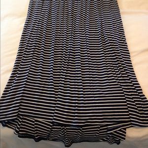 Liz Lange Maternity Summer Maxi Skirt - Size M