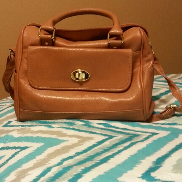 Purse - Picture 1 of 2