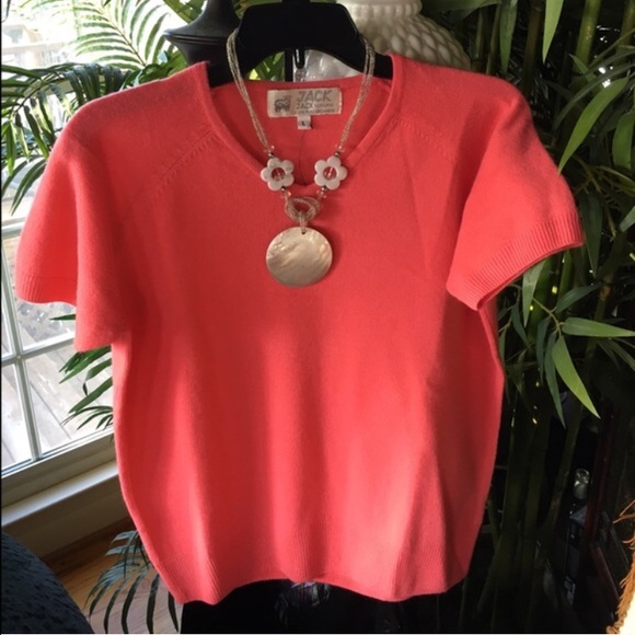 Necklace only !!!