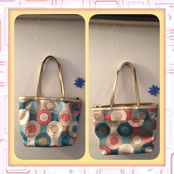 🔴ON HOLD🔴 for Brittwitt15 Coach Snaphead Purse🎀