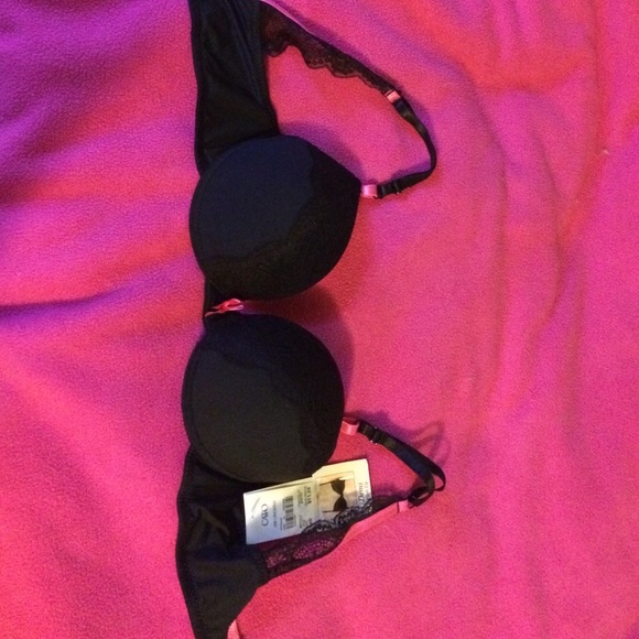 Black push up bra