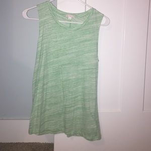 Sleeveless green Gap shirt