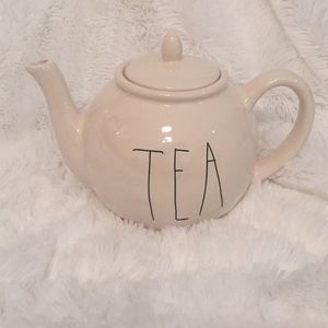 Rae Dunn tea pot