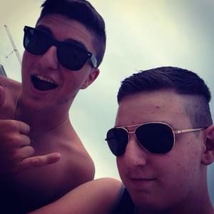 Meet your Posher, Dean