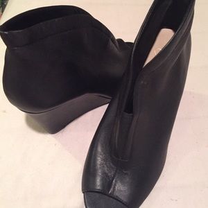 Jessica Simpson peep toe boots