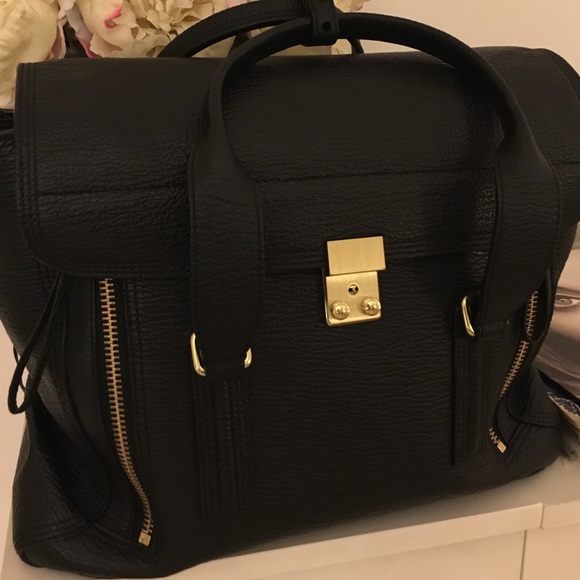 SOLD! 3.1 Phillip Lim Large pashli Black Satchel - Picture 2 of 4
