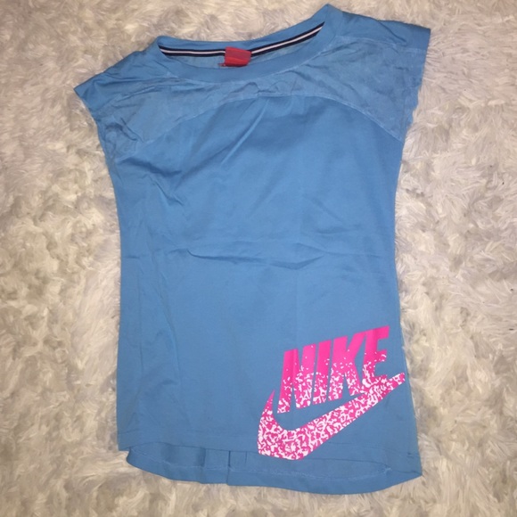 Gorgeous blue/ pink Nike workout shirt! Cool mesh