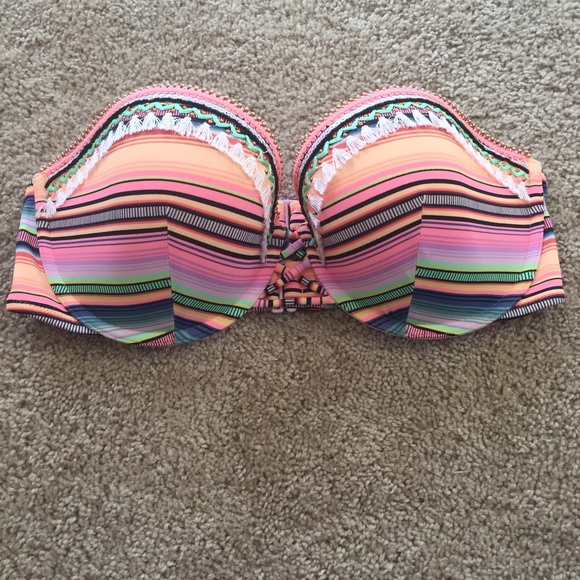 Victoria's Secret Other - Victoria's Secret bikini top