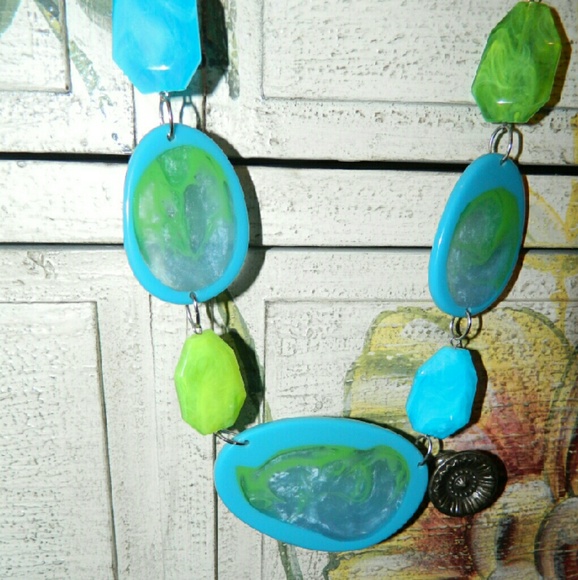 Statement necklace - Picture 2 of 4