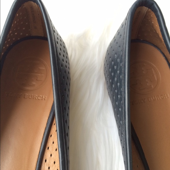 SOLD Tory Burch Navy Perforated Reva Flats - Picture 3 of 4