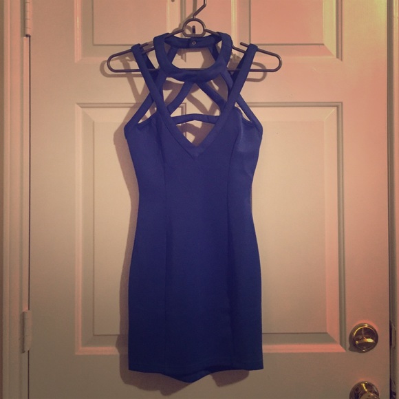 Tobi "stencil me in" bodycon dress
