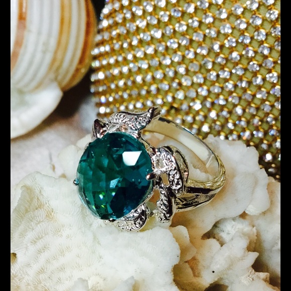 🌸 Exquisite Faceted Topaz ring - Picture 2 of 2