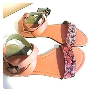 🎉HOST PICK! Coral Gladiator sandals