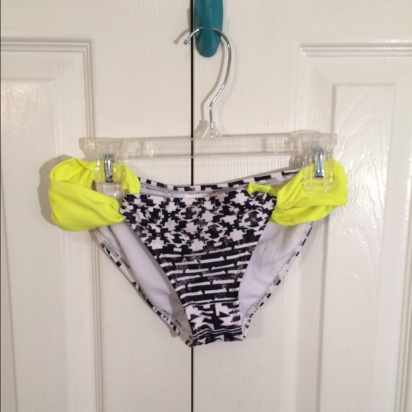 Black, white and neon yellow bikini bottoms