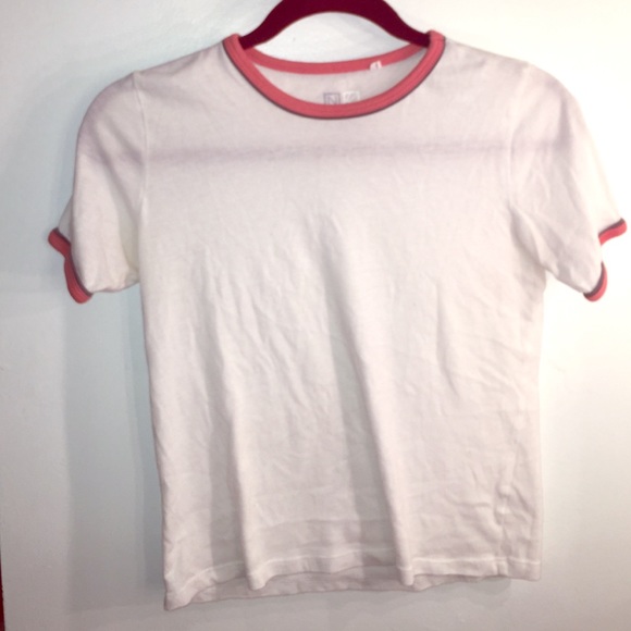 White tshirt with cute coral trim