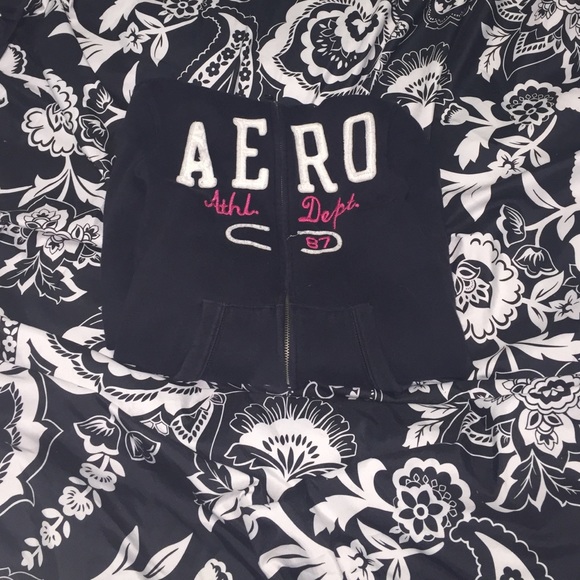 Aeropostale zip up sweatshirt ,worn a few times