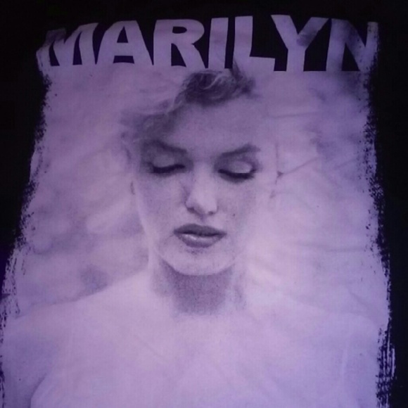 Marilyn Tee - Picture 1 of 4