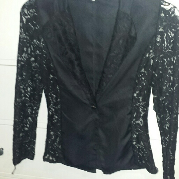 Top - Picture 2 of 2