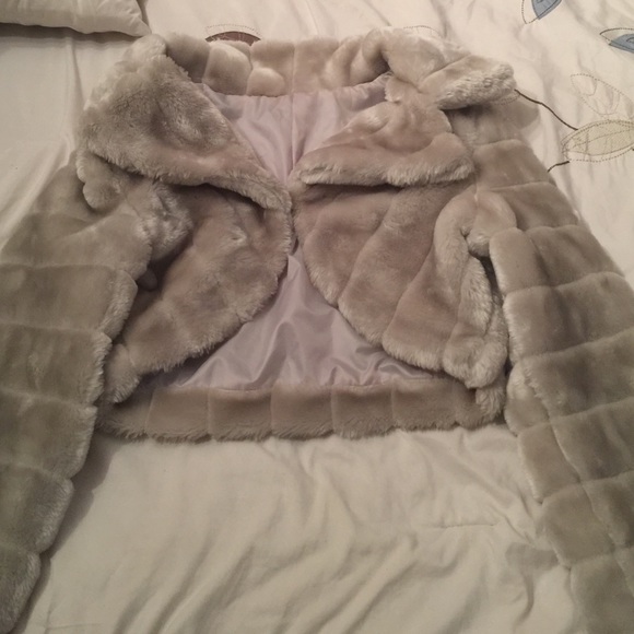 Faux Fur crop jacket