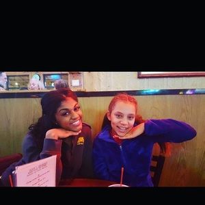 Meet your Posher, Makayla