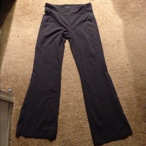 Athleta medium thickness yoga pants
