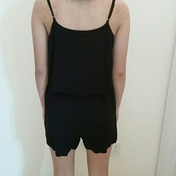 Guess romper - Picture 3 of 4