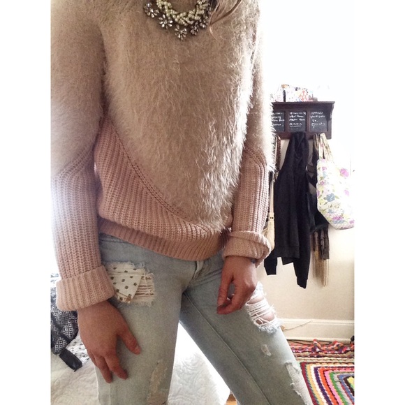 Fuzzy light pink sweater