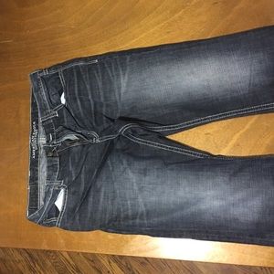 I'm selling my American eagle jeans