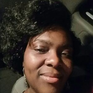 Meet your Posher, Stacey