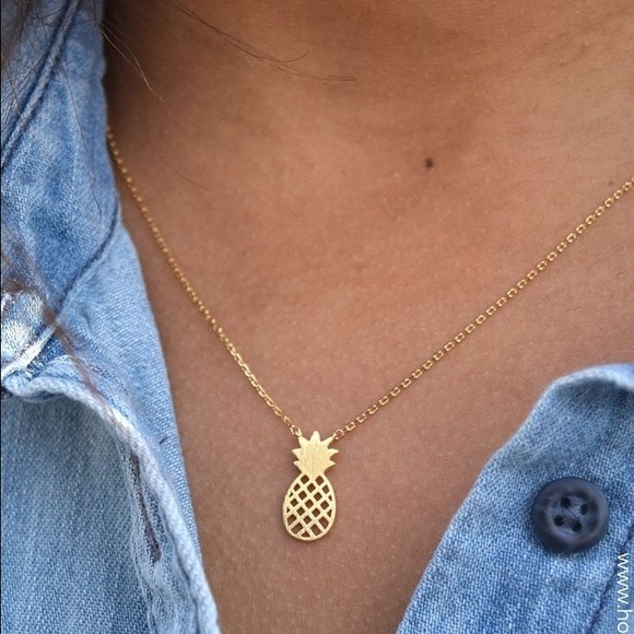 wila Jewelry - Pineapple 🍍 necklace gold chain delicate summer