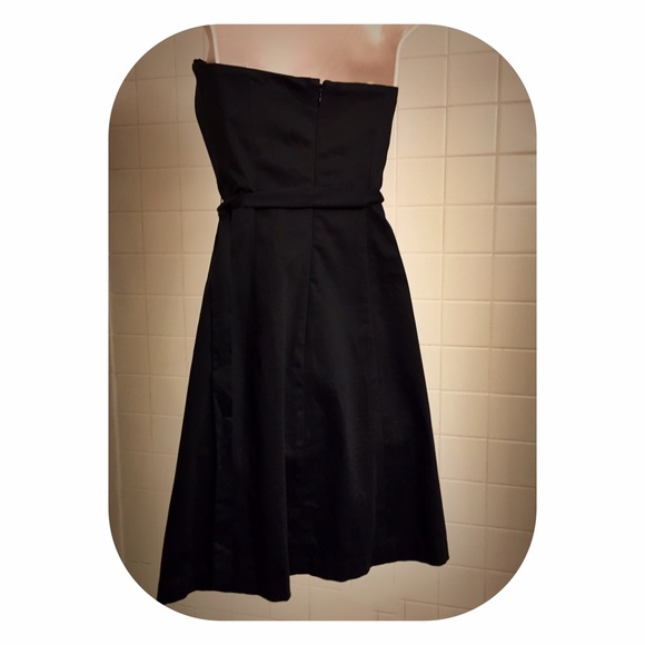 Little Black WHBM Strapless Dress w/ Sash - size 4 - Picture 4 of 4