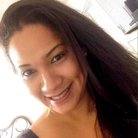 Meet your Posher, Clarissa