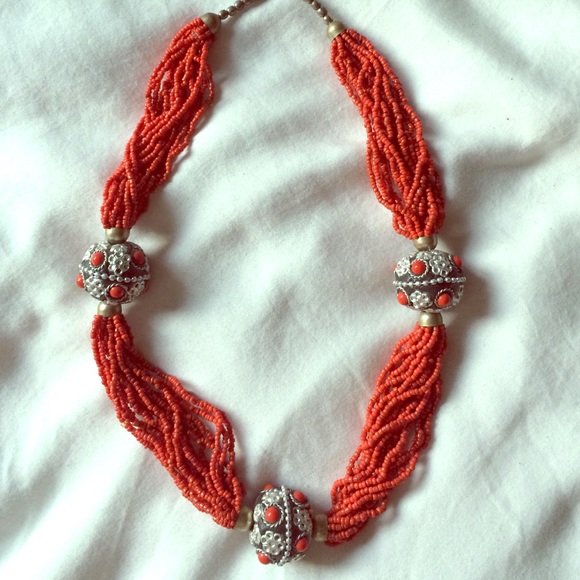 Beaded necklace