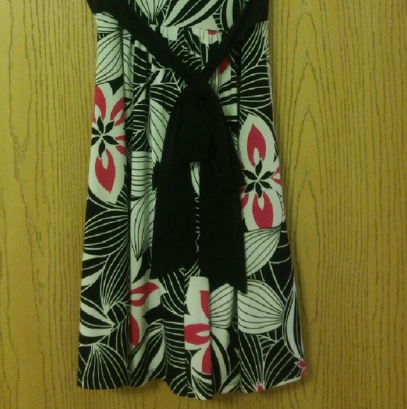 Ruby Rox Floral Dress - Picture 3 of 4